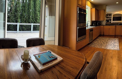 North Creek House | Spacious Retreat w/AC, Theater w/video description here, Gym, and Ping-Pong Room