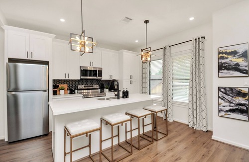 Greater East End House | Spacious Retreat w/Hot Tub - Fully Gated w/Prkng