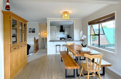 Rotorua House | Spacious retreat with Mountain view