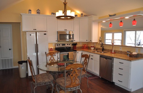 Winfield Cabin | Spacious Riverfront Perch/Easy Access to St.Charles less than 1 Hr to St. Louis