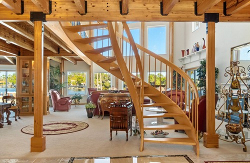 Homosassa House | Spacious Riverfront Retreat. Sunset views with private Dock, Sleeps 12.