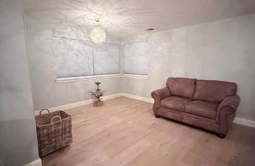 Willow Creek House | Spacious Riverfront Getaway 5 beds 3.5 bath & views