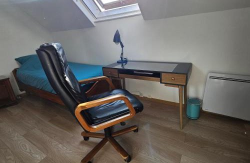 Le Pecq House | Spacious Room for Rent in Le Pecq