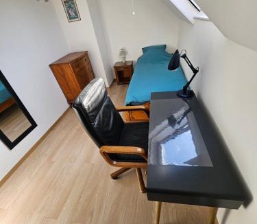 Le Pecq House | Spacious Room for Rent in Le Pecq