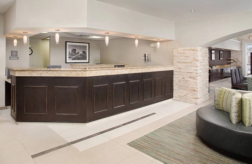 Rosemont Hotel | Spacious Room w/Kitchenette & Complimentary Breakfast | Free Airport Shuttle