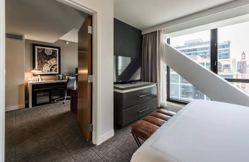 Near North Side Hotel | Spacious Room with Rooftop Lounge & Scenic Views of Chicago