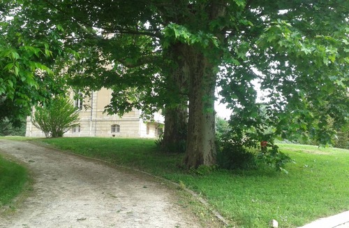Clairac Hotel | Spacious room with terrace, view of the Castle or the river