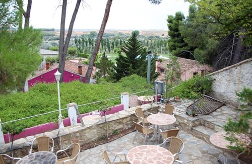 Alhama de Aragon Cottage | Spacious Rural House for 20 People in Alhama de Aragon