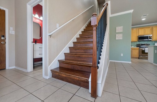 Arboretum House | Spacious SA Home Airport, Stone Oak, & Downtown