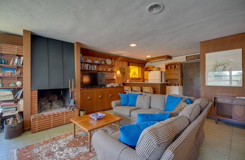 Bel Meade House | Spacious San Antonio Home ~ 5 Mi to Downtown!