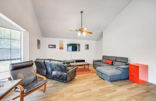 North San Antonio - SAT House | Spacious San Antonio Home: Google Fiber, Game Room