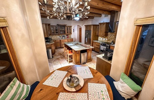 La Tierra House | Spacious Santa Fe Retreat Near Downtown ,Views & Pet Friendly