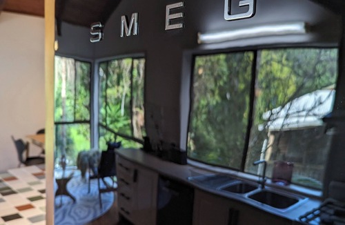 Mount Glorious House | Spacious Scandi-inspired luxury home amongst the trees - Mount Glorious summit!