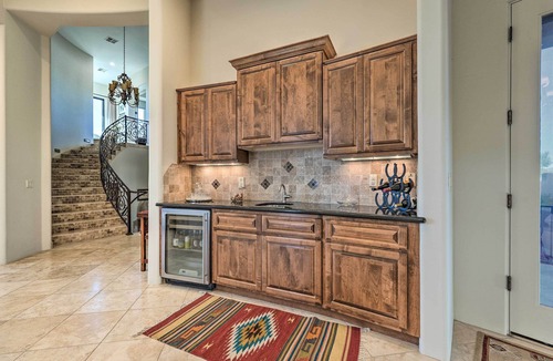 Pinnacle Peak House | Spacious Scottsdale Home w/Poolside Lounge & Spa!