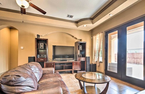 Schertz House | Spacious Selma Home w/ Movie Theater, Patio + Yard