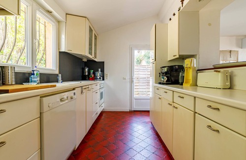 Les Restanques House | Spacious semidetached house with garden & terrace