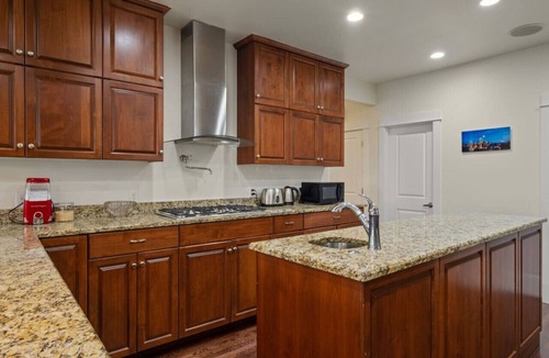 Brighton House | Spacious Seward Park Home for 8!