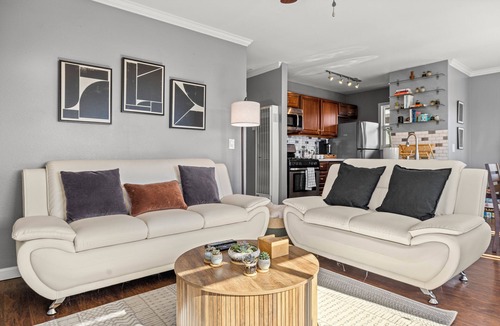 Stockton Apartment | Spacious South Park Apartment