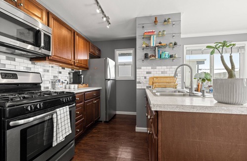 Stockton Apartment | Spacious South Park Apartment