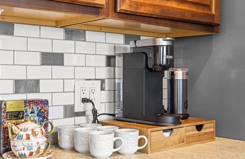 Stockton Apartment | Spacious South Park Apartment