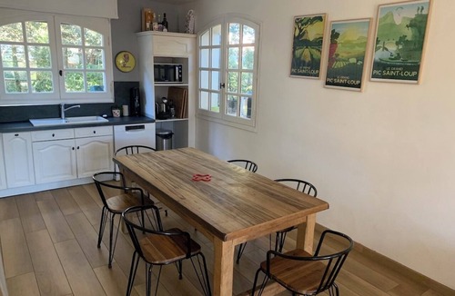 Castries House | Spacious southern villa