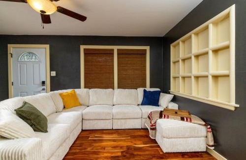 Dallas House | Spacious Spot for World Cup - Up to 6 Fans!