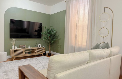 Central New York City Apartment | Spacious Spotless 2bdr apartment New York, Manhattan, Central Park, Times Square