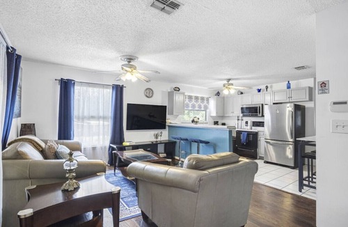 Durant House | Spacious Stay Family Comfort Quiet Escape