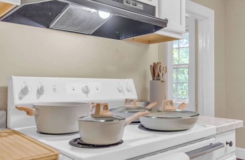Judson House | Spacious Stay w 2 King Beds Minutes to Downtown