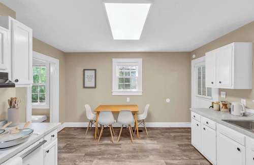 Judson House | Spacious Stay w 2 King Beds Minutes to Downtown