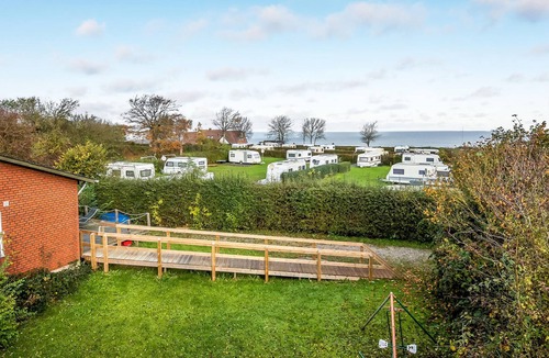 Nordborg House | Spacious stone cottage and close to the water.