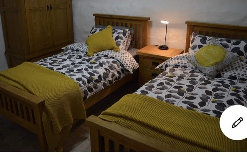 Puivert House | Spacious stone village house in Puivert