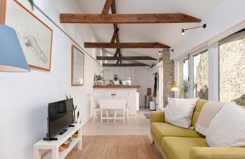 Norton St. Philip Apartment | Spacious Studio-Village location nr Bath