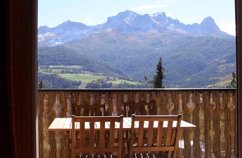 Barcelonnette Apartment | SPACIOUS STUDIO 30M2 balcony south facing terrace 4 pers near downtown