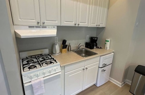 Prudential - St. Botolph Apartment | Spacious Studio! | Back Bay