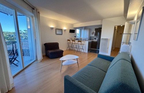 Anglet Apartment | Spacious studio in Anglet near the beach with pool