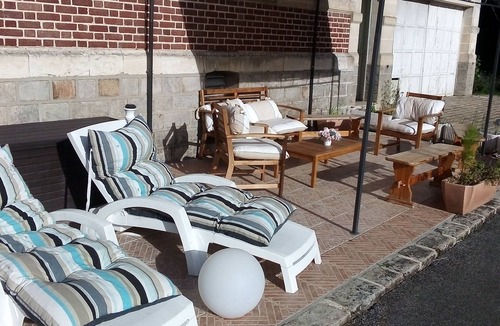 Beauquesne Apartment | Spacious Studio in the Quiet Countryside, on the 2nd Floor