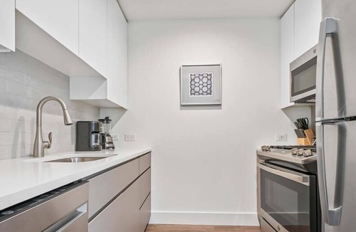 White Plains Apartment | Spacious Studio | Kitchen + Laundry | Downtown White Plains