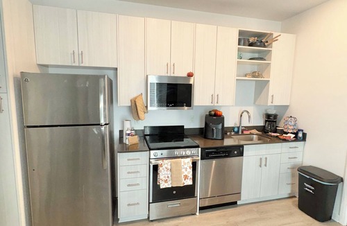 Kansas City Apartment | Spacious Studio Living with Lounge Space — Close to Downtown & Hospitals!