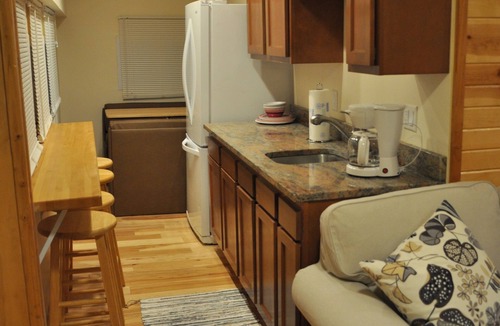 Urbana Apartment | Spacious Studio on Monocacy River, Sleeps 4, Full Bath, Kitchenette.
