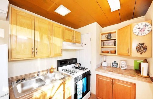 West Alameda Apartment | Spacious studio retreat in Santa Fe/5 miles to Plaza