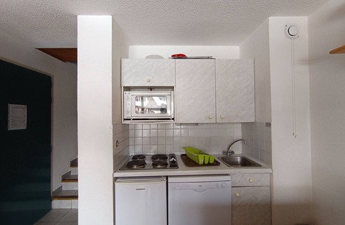 Montgenevre Apartment | Spacious studio ski-in/ski-out, bright and pets allowed