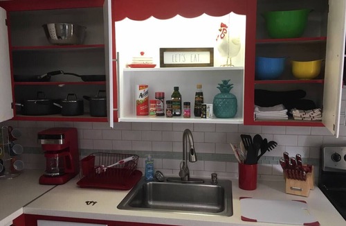 Coral Ridge Apartment | Spacious Studio w/Private Patio & Grill