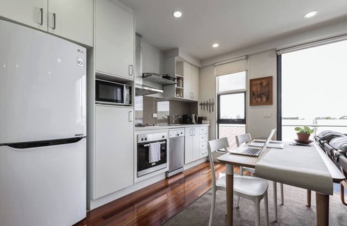 Brunswick Apartment | Spacious Studio with Balcony in Eclectic Brunswick