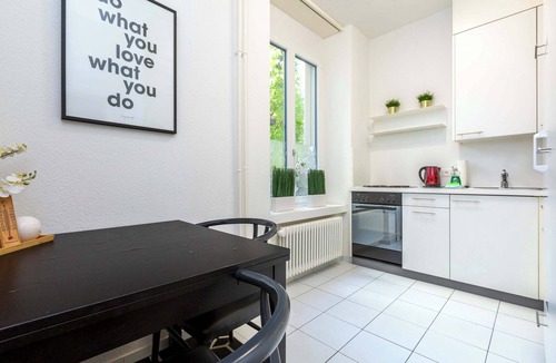 Werd Apartment | Spacious Studio | Zurich Downtown