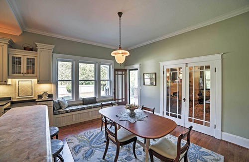 Cleveland House | Spacious & Stunning Cleveland Getaway on 1 Acre