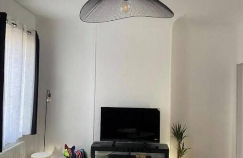 Valenciennes Apartment | Spacious, stylish 100 m² two-bedroom apartment in the heart of downtown