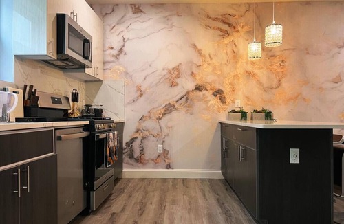 West Side Apartment | SPACIOUS & STYLISH 2BR/2BA | EASY NYC COMMUTE