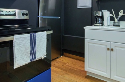 Queens Apartment | Spacious & Stylish: Cozy Large Studio Apartment with Modern Comforts