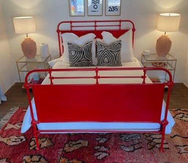 Santa Fe House | Spacious Stylish Niji Suite